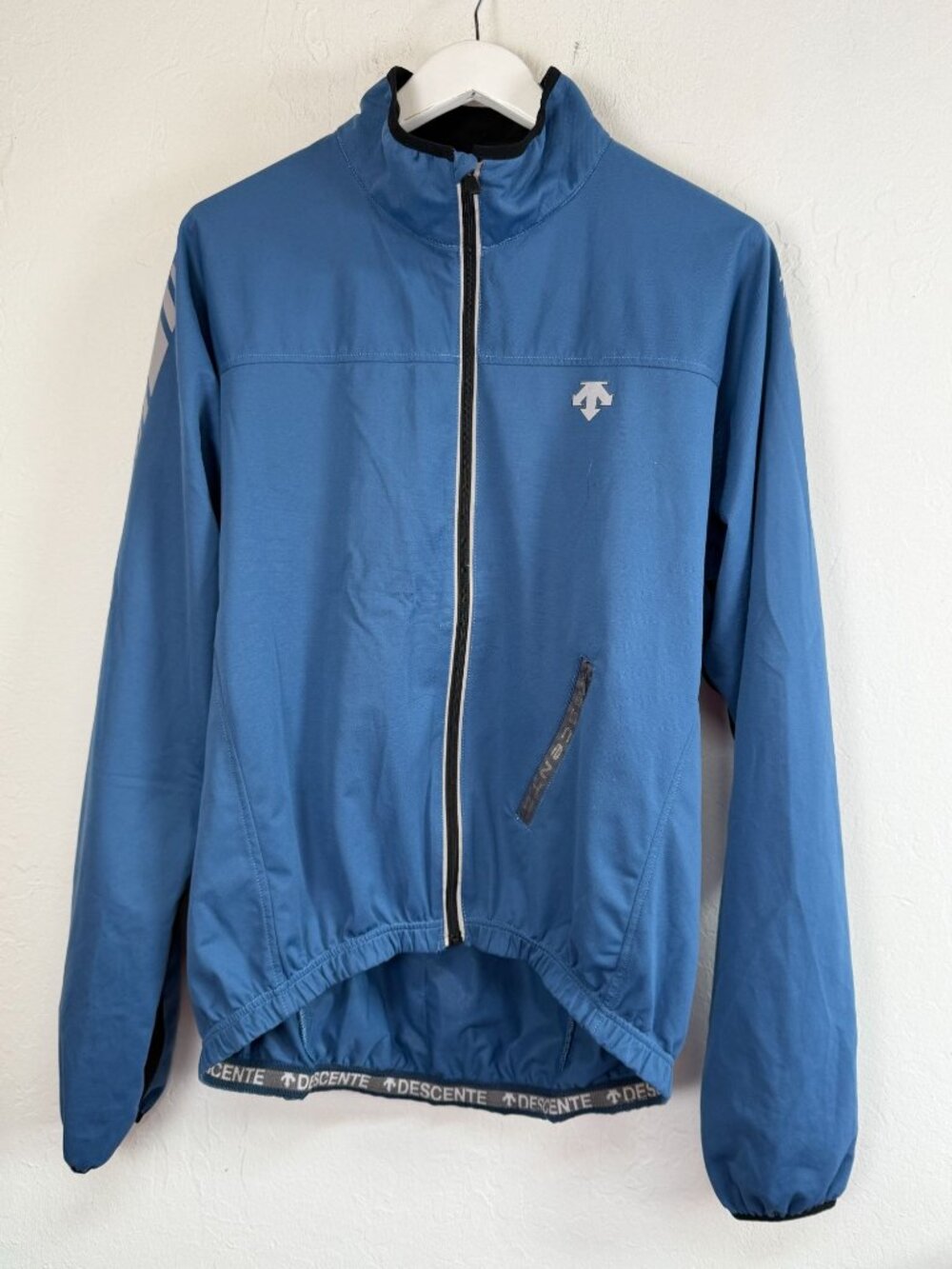 Descente Men XL Blue Full Zip Track Jacket Athletic Windbreaker Logo Lightweight